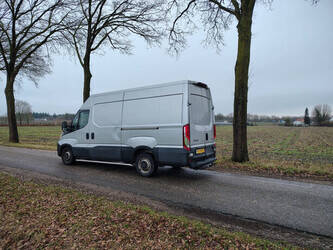 2017-iveco-daily-35s18-1448177-46862185