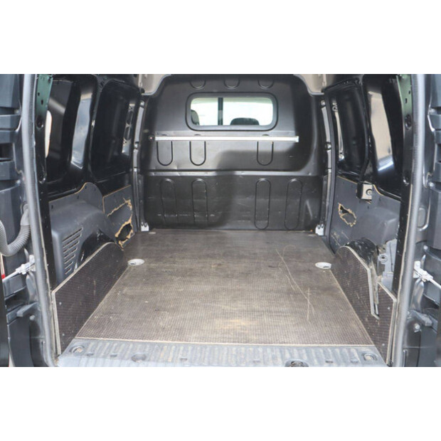 2020 Renault Kangoo-46862308