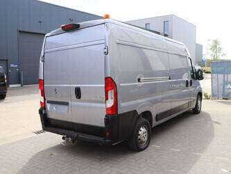 2020-peugeot-boxer-1448181-46862325