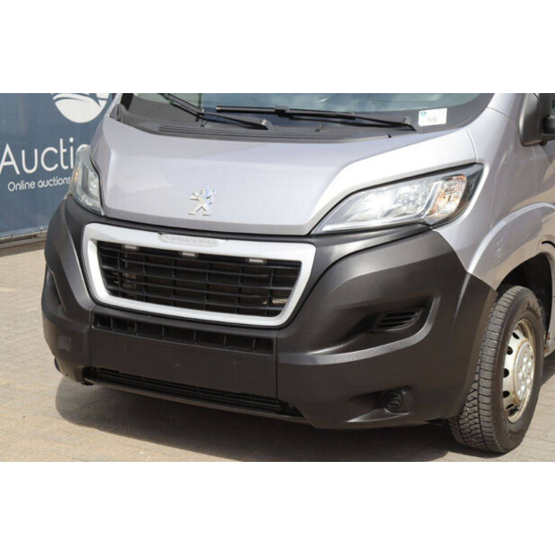 2020 Peugeot BOXER-46862329