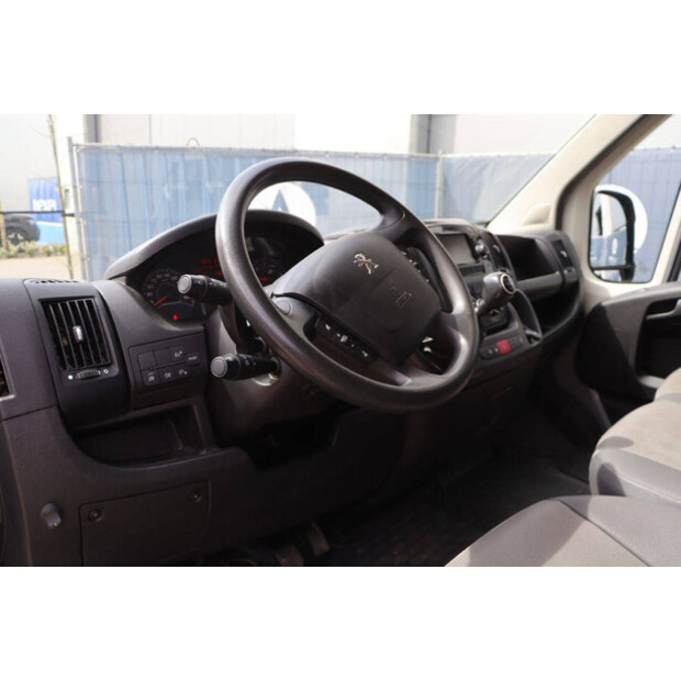 2020 Peugeot BOXER-46862339