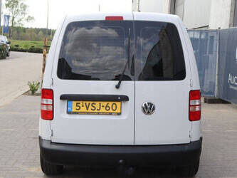 2012-volkswagen-caddy-1448183-46862420