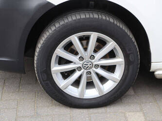 2012-volkswagen-caddy-1448183-46862428