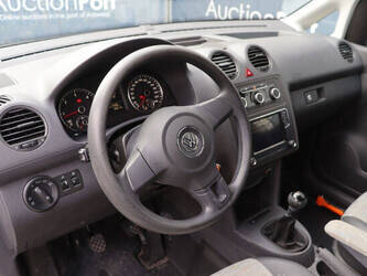 2012-volkswagen-caddy-1448183-46862435