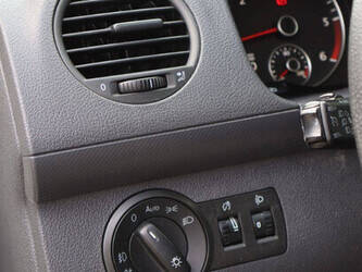 2012-volkswagen-caddy-1448183-46862437