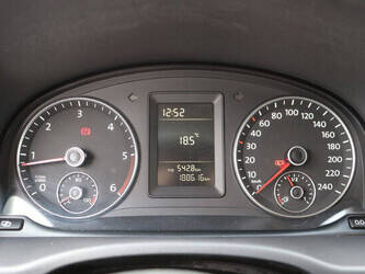 2012-volkswagen-caddy-1448183-46862440