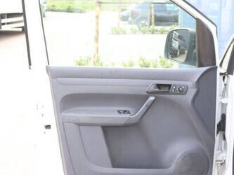 2012-volkswagen-caddy-1448184-46862472