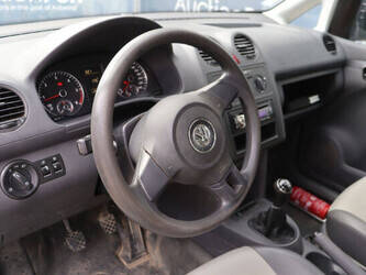 2012-volkswagen-caddy-1448184-46862475