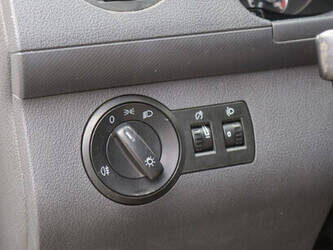 2012-volkswagen-caddy-1448184-46862477