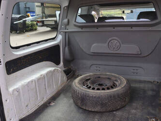 2012-volkswagen-caddy-1448184-46862490