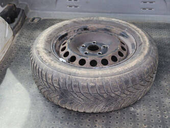 2012-volkswagen-caddy-1448184-46862494