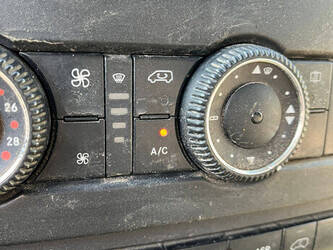 2012-mercedes-benz-sprinter-1448193-46862818