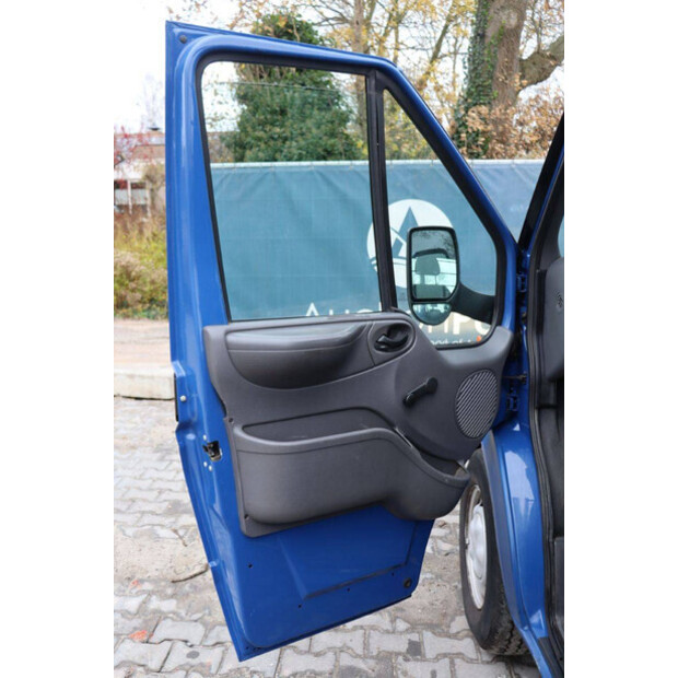 2001 Ford Transit 330M CCF-46862844