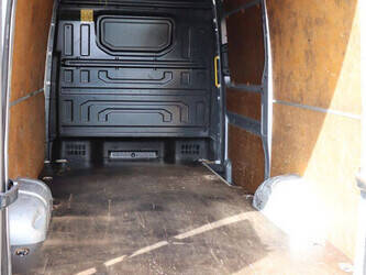 2020-volkswagen-e-crafter-46862963