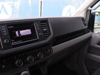 2020-volkswagen-e-crafter-46863001