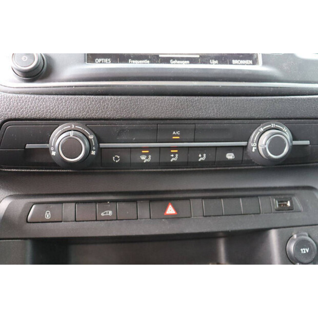 2021 أوبل Vivaro-46863123