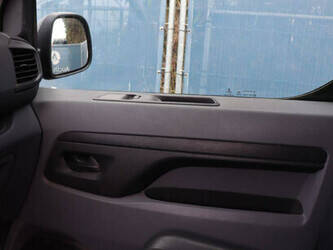 2021-opel-vivaro-1448198-46863128