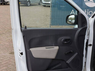 2015-dacia-dokker-1448199-46863160