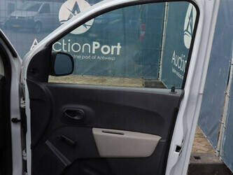 2015-dacia-dokker-1448199-46863180