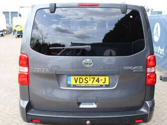 2019-toyota-proace-1448200-46863185