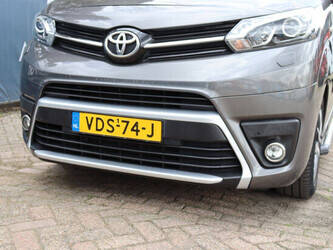 2019-toyota-proace-1448200-46863193