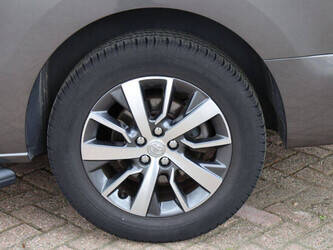 2019-toyota-proace-1448200-46863197