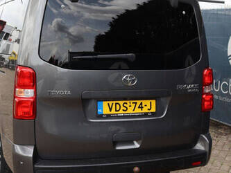 2019-toyota-proace-1448200-46863198