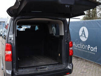 2019-toyota-proace-1448200-46863207