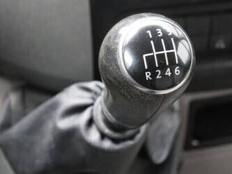 2015-volkswagen-crafter-1448201-46863287