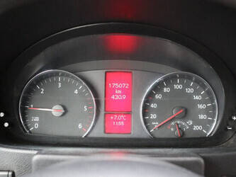 2015-volkswagen-crafter-1448201-46863291