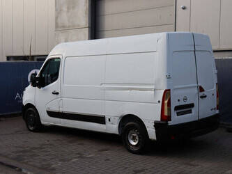 2015-opel-movano-1448202-46863318