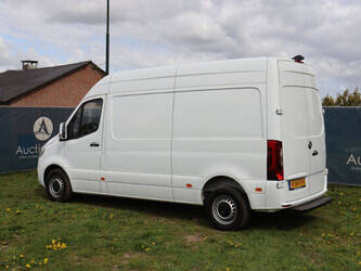 2022-mercedes-benz-sprinter-1448203-46863366