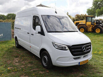 2022-mercedes-benz-sprinter-1448203-46863370