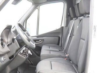 2022-mercedes-benz-sprinter-1448203-46863383