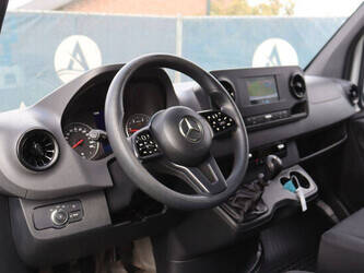 2022-mercedes-benz-sprinter-1448203-46863385