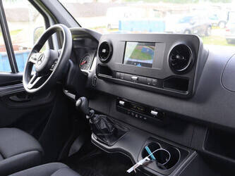 2022-mercedes-benz-sprinter-1448203-46863406