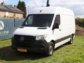 2023-mercedes-benz-sprinter-1448204-46863419