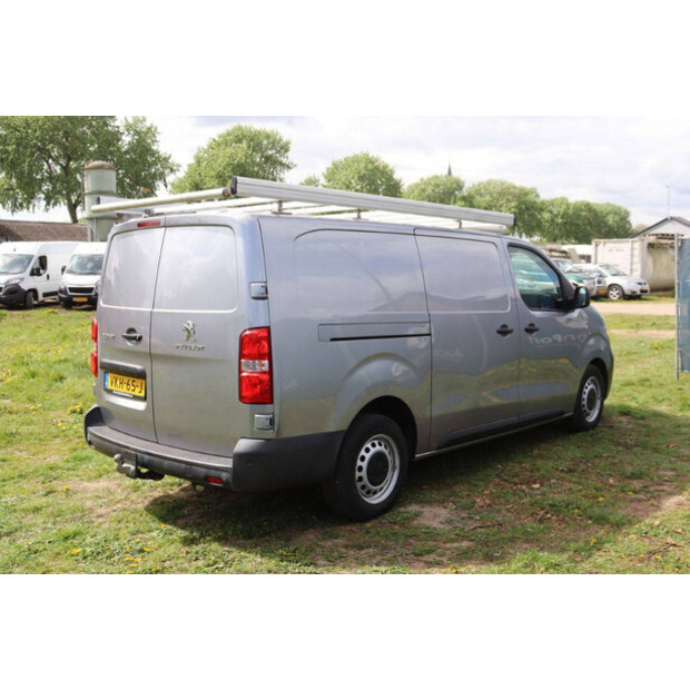 2021 بيجو Expert-46863563