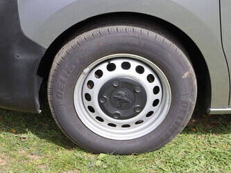 2021-peugeot-expert-1448207-46863570