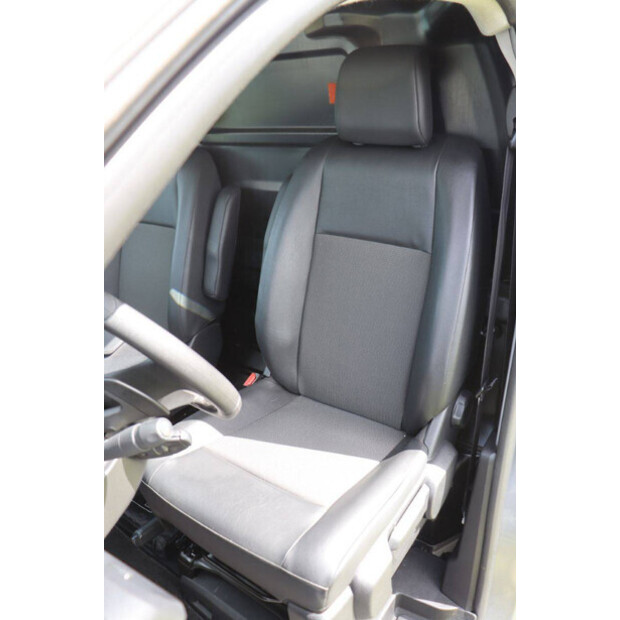 2021 بيجو Expert-46863580