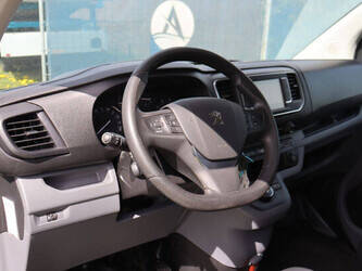 2021-peugeot-expert-1448207-46863581