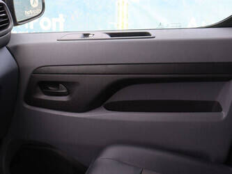 2021-peugeot-expert-1448207-46863585