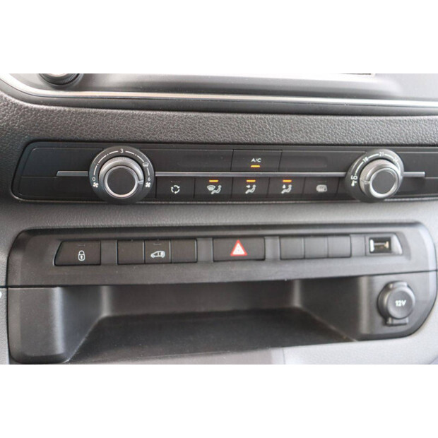 2021 بيجو Expert-46863588