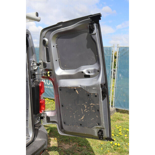 2021 بيجو Expert-46863594