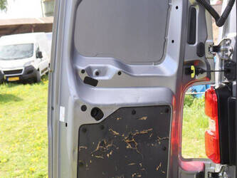 2021-peugeot-expert-1448207-46863595