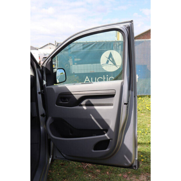 2021 بيجو Expert-46863602