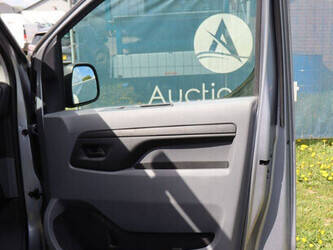 2021-peugeot-expert-1448207-46863602