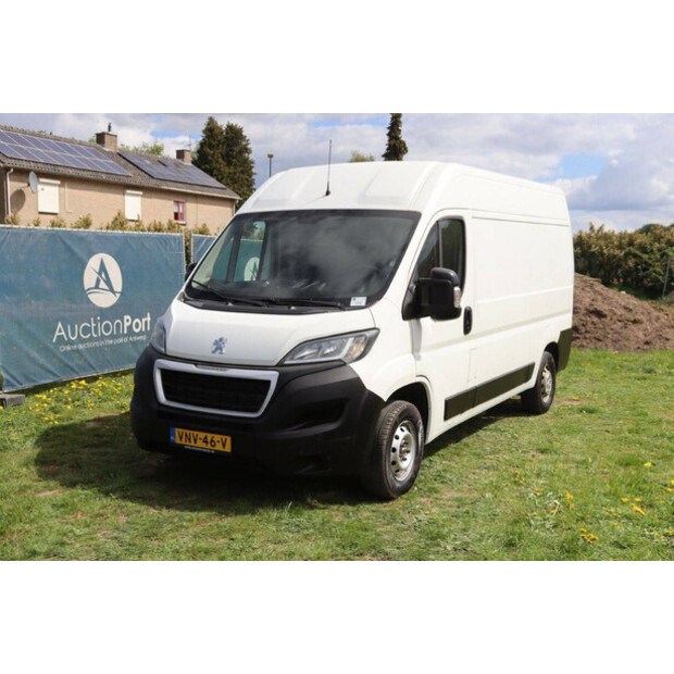 2018 Peugeot BOXER-46863616
