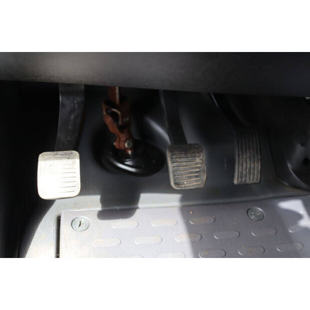 2018 Peugeot BOXER-46863631