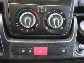 2018-peugeot-boxer-1448208-46863636